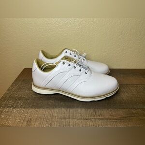 Adidas MC Z-Traxion Spikeless White Golf Shoes.
- Size 10 Men.